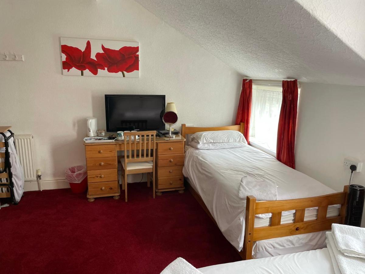 Robyn'S Guest House Σκάρμπορο Εξωτερικό φωτογραφία