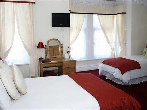 Robyn'S Guest House Σκάρμπορο Εξωτερικό φωτογραφία